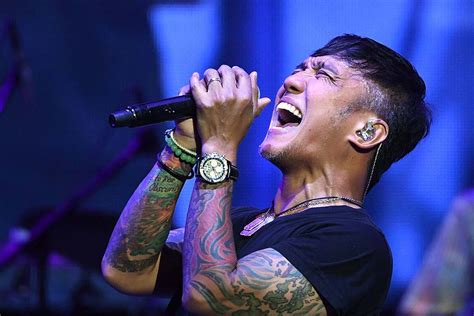 Arnel Pineda: Pinoy Icon Rocks Helsinki With Explosive The Voice Reunion!