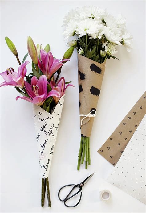 How to Wrap Flowers with Tissue Paper: A Symphony of Fragility and Strength