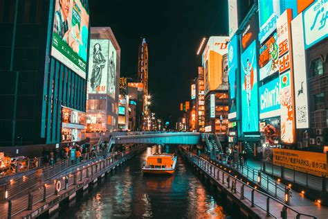 夜勤 バイト 大阪: 深夜の街で見つける意外な可能性